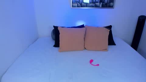 Lauren  online show from November 13, 10:52 pm