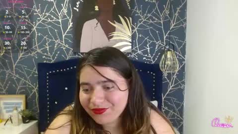 Snapshot of laurha_ chatting on May 5, 7:11 pm laura online show from May 5, 7:11 pm