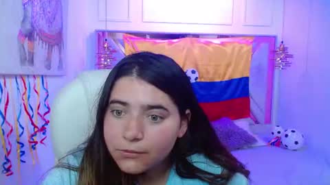 Snapshot of laurha_ chatting on July 1, 7:35 pm laura online show from July 1, 7:35 pm