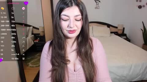 Laurie online show from April 14, 1:17 pm