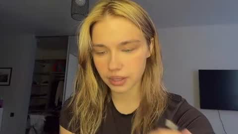 Bella online show from July 21, 8:49 am