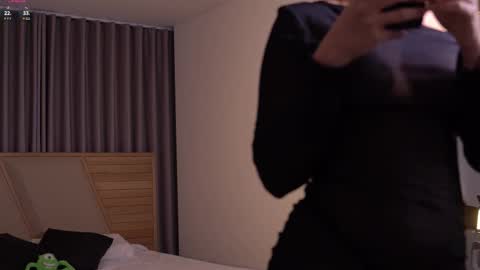 laurita_4 online show from November 8, 11:32 am