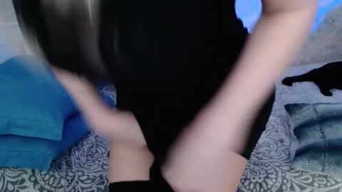 Lavena online show from September 14, 7:46 pm