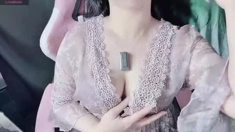 Tina online show from February 6, 5:38 pm