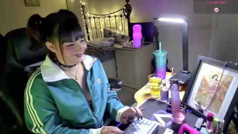 Lavenderrzz online show from February 3, 2:33 pm