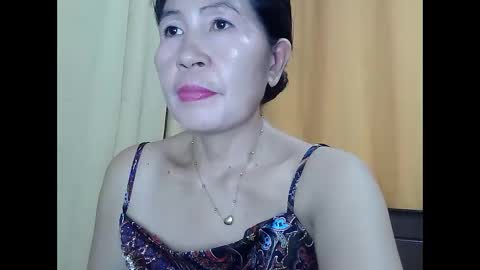 lavine1983 online show from September 15, 3:50 am