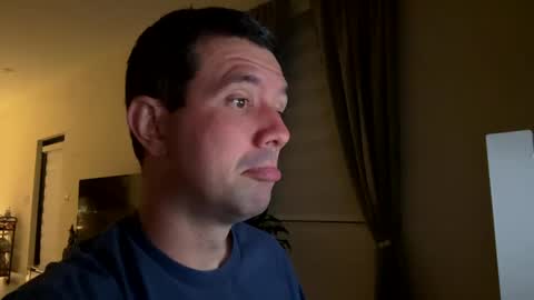 Snapshot of law_cambio chatting on February 19, 6:44 am law_cambio online show from February 19, 6:44 am