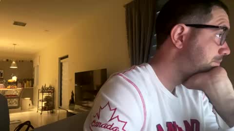 Snapshot of law_cambio chatting on March 9, 11:36 am law_cambio online show from March 9, 11:36 am