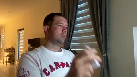 Snapshot of law_cambio chatting on March 12, 12:04 pm law_cambio online show from March 12, 12:04 pm