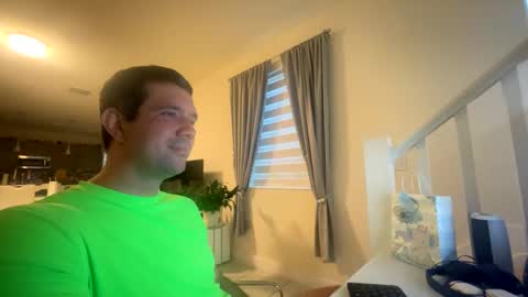 Snapshot of law_cambio chatting on November 17, 12:44 pm law_cambio online show from November 17, 12:44 pm