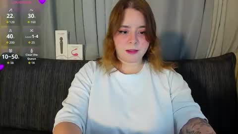 laylaah online show from July 30, 1:04 am