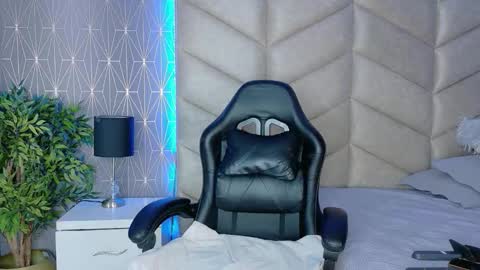 laya online show from February 11, 2:49 am