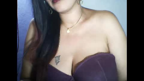 layanah12 online show from April 14, 4:13 pm