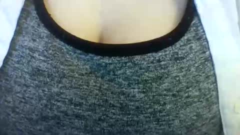 Snapshot of layannalea chatting on November 21, 6:01 am layannalea online show from November 21, 6:01 am