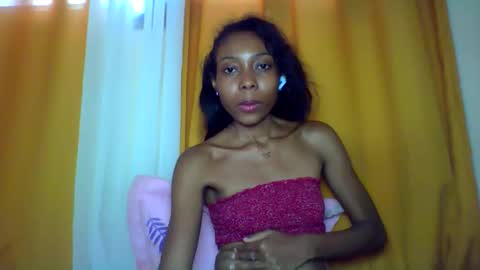 layannek online show from December 20, 8:21 am