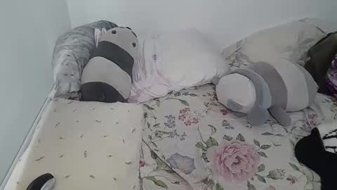 Layla online show from March 21, 10:35 pm