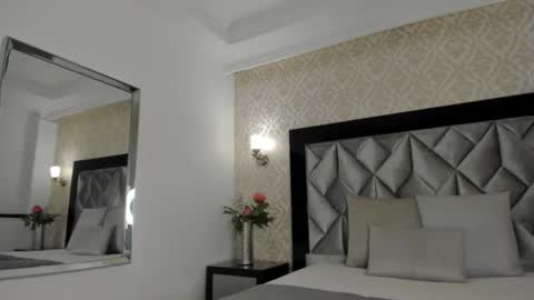 Layla Mackenzie  online show from September 19, 2:57 am