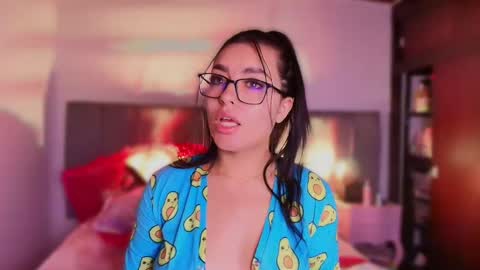 Snapshot of layla_nicols chatting on March 8, 10:43 am Layla online show from March 8, 10:43 am