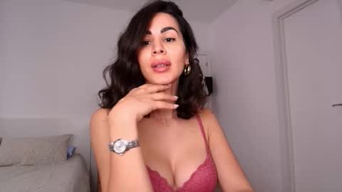 Snapshot of layladarkeyes chatting on March 3, 3:40 pm Layla online show from March 3, 3:40 pm