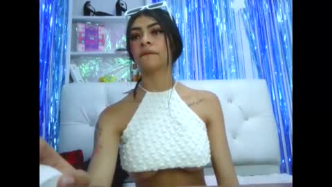 Snapshot of laylahotl chatting on October 2, 4:14 pm Layla online show from October 2, 4:14 pm