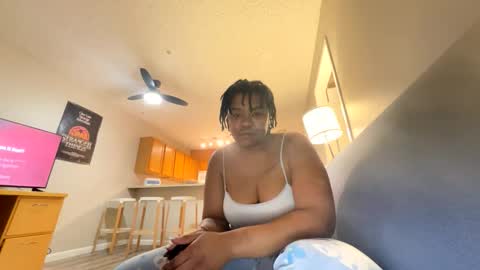 Layla Ros online show from February 3, 6:40 am