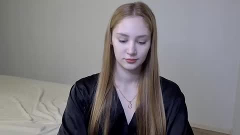 Snapshot of laylla001 chatting on January 2, 5:57 am Laylla001 online show from January 2, 5:57 am