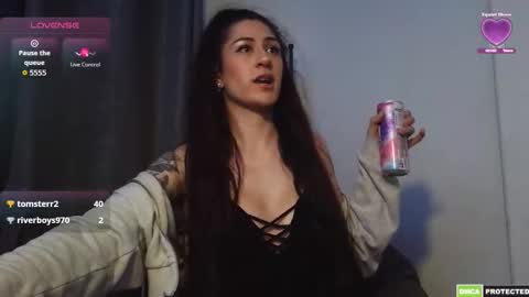 laylolasquirt online show from October 25, 4:42 am