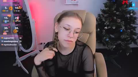 layriantavee online show from January 12, 1:05 pm