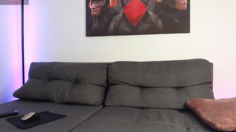 Snapshot of lazar_angels chatting on December 7, 6:32 am Laz online show from December 7, 6:32 am