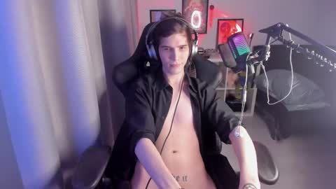 Snapshot of lazy_haze chatting on March 12, 5:02 am Haze aka Slava online show from March 12, 5:02 am