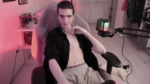 Snapshot of lazy_haze chatting on December 22, 11:46 pm Haze aka Slava online show from December 22, 11:46 pm