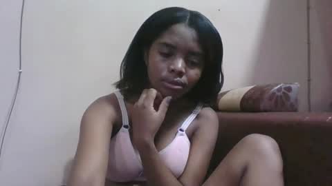 Snapshot of lea96546 chatting on February 16, 8:32 am lea96546 online show from February 16, 8:32 am