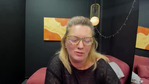 Lea online show from March 1, 2:44 pm