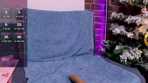 Snapshot of lea_loon chatting on December 29, 1:56 am lea_loon online show from December 29, 1:56 am