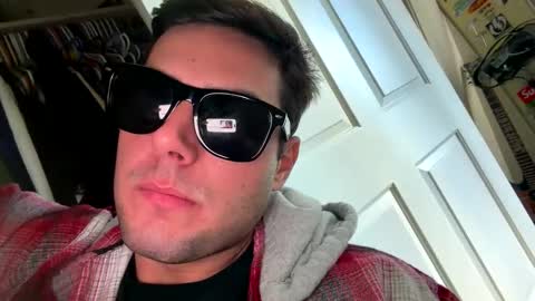 leaderzac online show from April 13, 10:37 pm