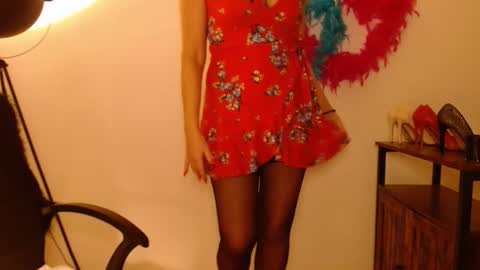 Snapshot of leadesire chatting on December 17, 3:07 pm LEA online show from December 17, 3:07 pm