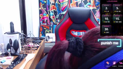 Snapshot of leah__smtith chatting on January 29, 2:40 am leah online show from January 29, 2:40 am