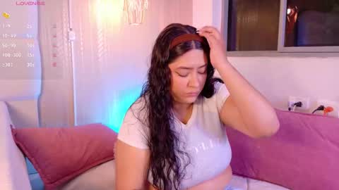 Snapshot of leah_bensoon chatting on October 1, 3:07 pm Leah online show from October 1, 3:07 pm