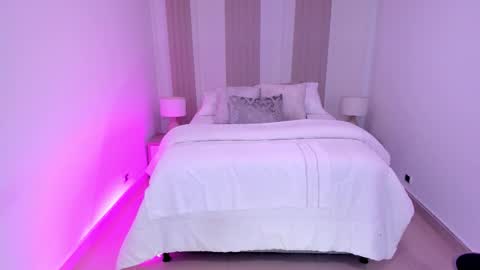 Leah  Greyy online show from December 16, 11:26 am