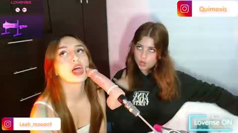Snapshot of leah_moon11 chatting on July 4, 4:40 am leah_moon11 online show from July 4, 4:40 am