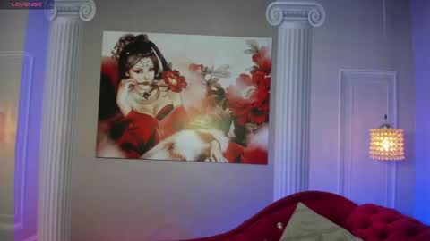 LEAH online show from April 14, 3:01 am