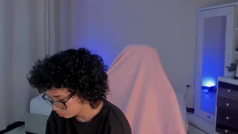 leahaltomm online show from February 11, 10:48 am