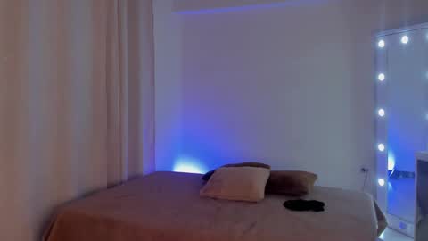 leahaltomm online show from February 26, 12:16 am