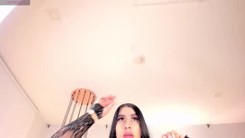 leahlombardi_ online show from January 8, 3:31 am