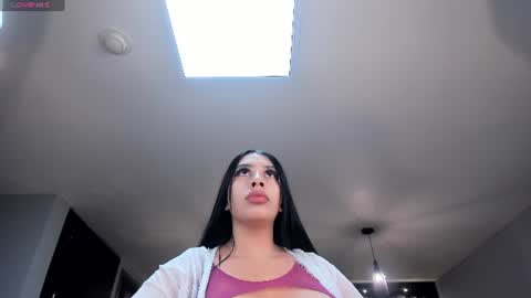Snapshot of leahlombardi_ chatting on July 19, 5:27 pm leahlombardi_ online show from July 19, 5:27 pm