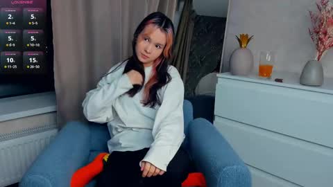 Luna online show from April 14, 7:09 pm