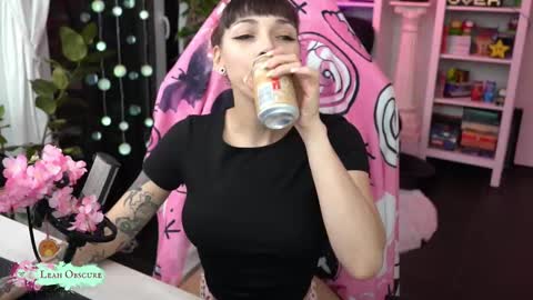 Leah online show from October 9, 7:23 pm