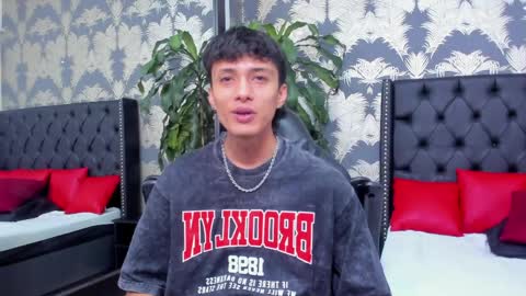 Lean online show from March 31, 3:34 pm