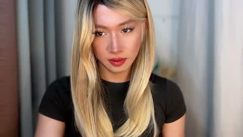 Snapshot of leanashleychatto2 chatting on July 20, 9:45 am Miss Candy online show from July 20, 9:45 am