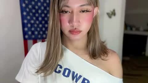 Snapshot of leanashleychatto2 chatting on July 25, 8:12 am Miss Candy online show from July 25, 8:12 am